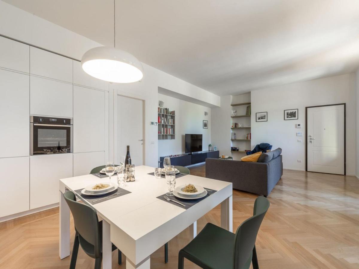 The Best Rent - Spacious Three-Bedroom Apartment With Terrace Mailand Exterior foto